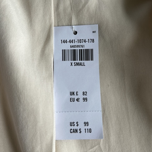 Brand new Abercrombie & Fitch jacket. - Picture 5 of 5